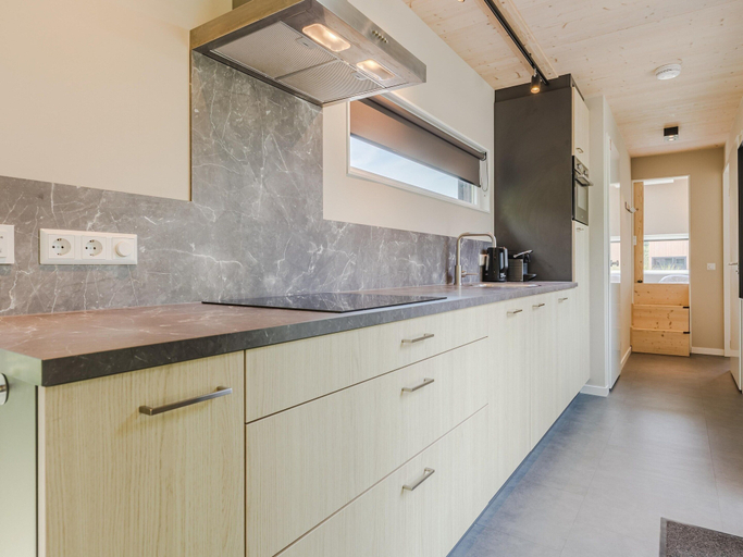 Others 4, Cozy Lodge Near the Beach, Noord-Beveland