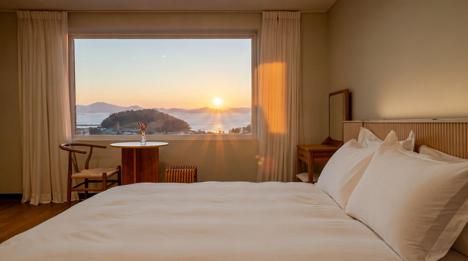 Bedroom 1, Namhae U9Stay, Namhae