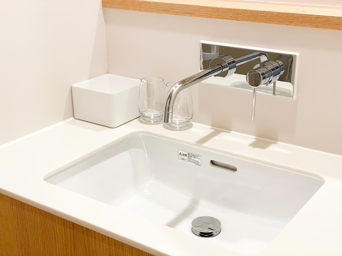 Bathroom 3, AQUA x IGNIS, Komono