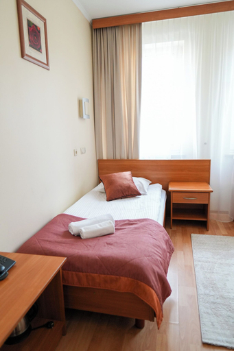 Others 3, Hotel Sutoris, Bochnia