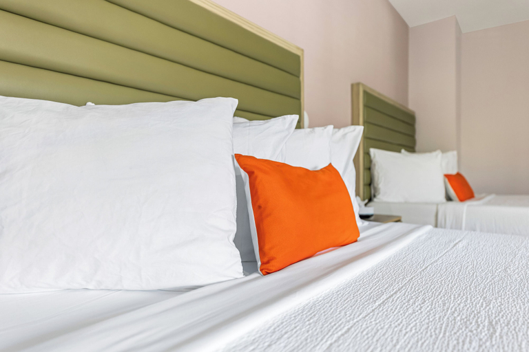 Bedroom 3, Pasadena Inn at Old Town, Los Angeles