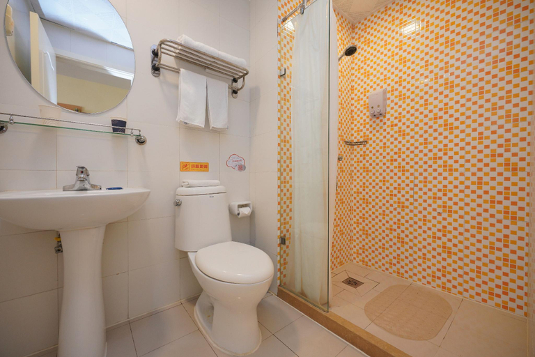 Bathroom 4, Home Inn (Beijing Water Cube Stadium), Beijing
