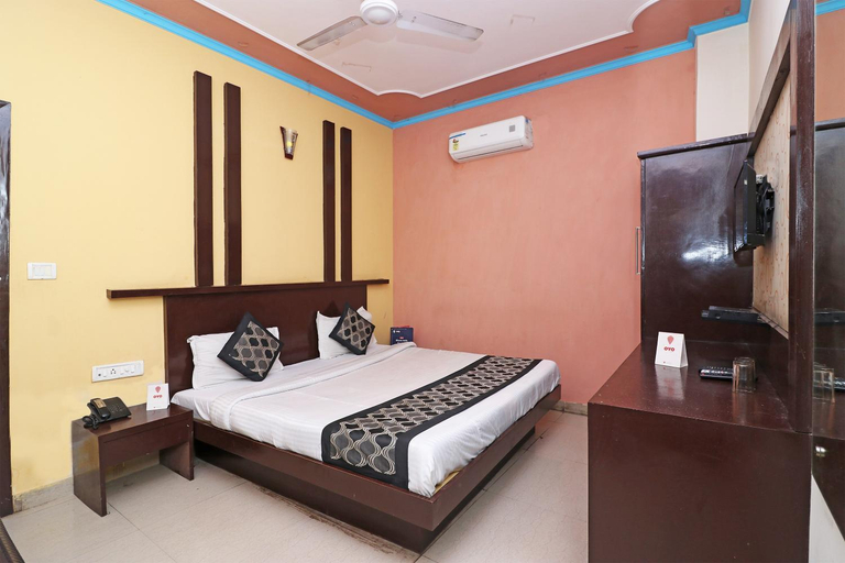 Bedroom 3, Hotel O Aura Palace Deluxe, Delhi