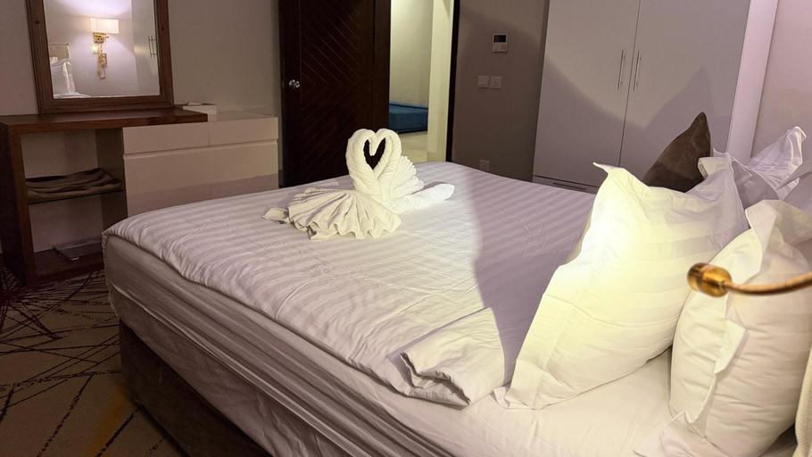 Bedroom 4, Seven Gardens Hotel, Taif