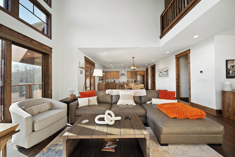 Interior 4, Whispering Creek at Eagles Nest, Avery