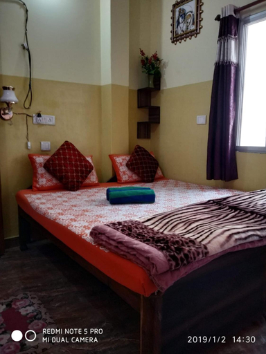 Bedroom 2, Azure Paying Guest House, Varanasi
