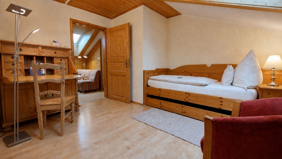 Bedroom 3, Hotel Brunner, Amberg