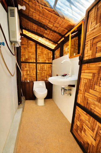 Bathroom 4, Flower Power Village, Muang Ranong
