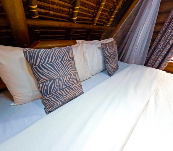 Bedroom 3, Boma Simba Safari Lodge, Voi