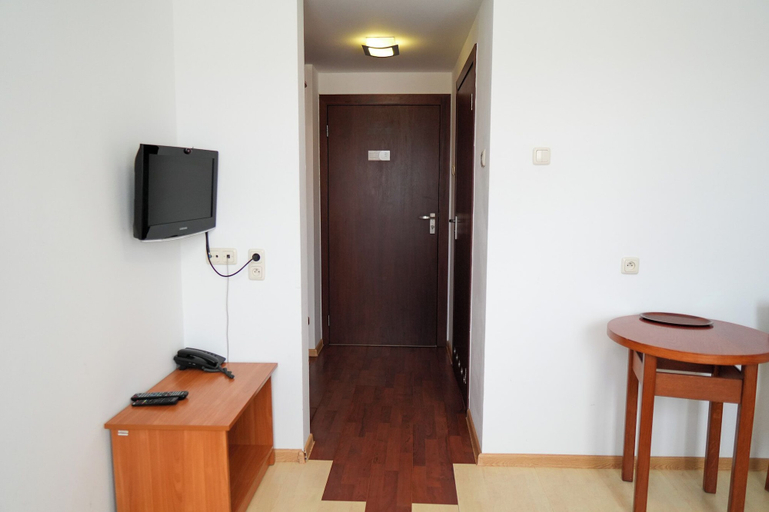 Others 5, Hotel Sutoris, Bochnia