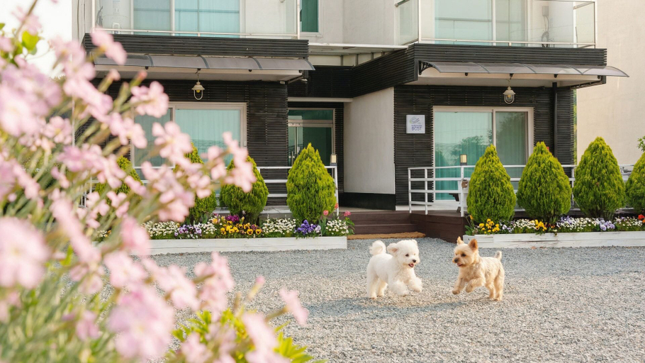Others 1, Suncheon Sum Pension, Suncheon