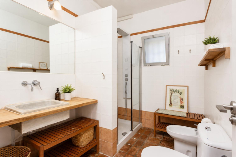 Bathroom 5, Villa La Higuera, Málaga