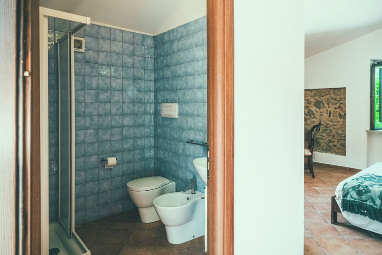 Bathroom 2, Agriturismo Fattoria San Pio, Messina