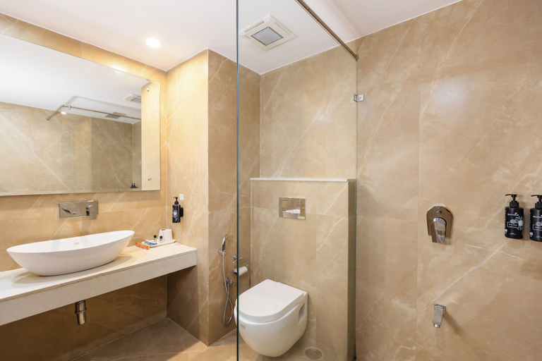 Bathroom 4, Riverside Resort, Garhwal