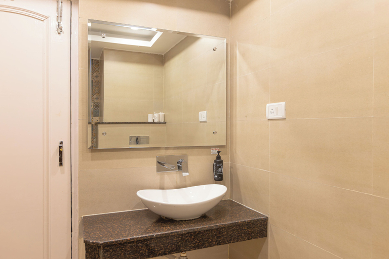 Bathroom 5, juSTa Riverside Resort - Srinagar, Garhwal