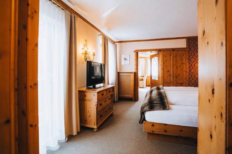 Bedroom 3, Hotel Bergwelt, Imst