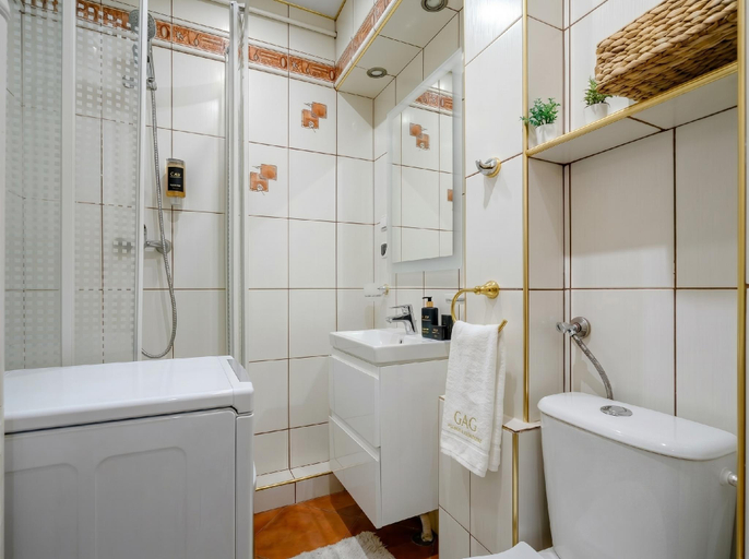 Bathroom, Golden Apartments Warsaw - Modern & Stylish, Aleja Solidarności, Warsaw