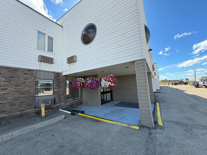 Exterior & Views 2, Anavada Inn & Suites Grande Prairie, Division No. 19
