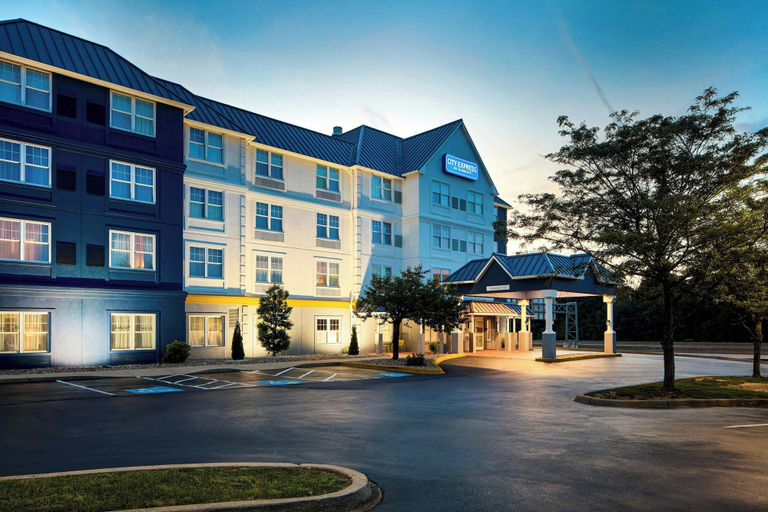 Exterior & Views 2, City Express by Marriott Louisville Southeast, Jefferson