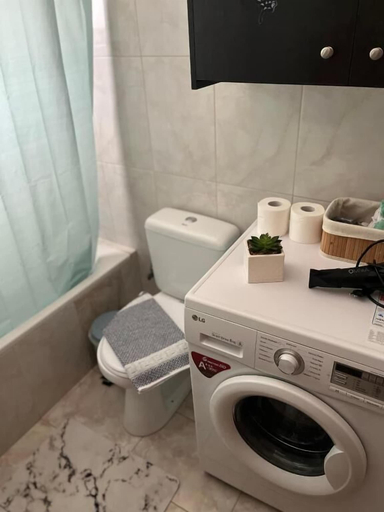 Bathroom 3, Angellinas Appartments, Crete