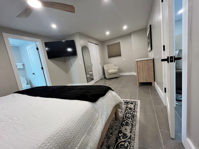Room 4, The Kove, Lee
