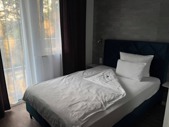 Bedroom 4, Hotel Royal, Schwarzwald-Baar-Kreis