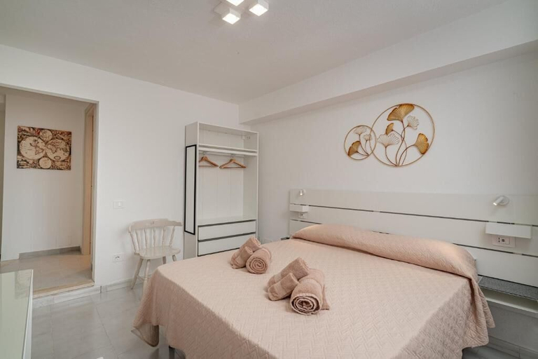 Room 5, Domo De Centro, Olbia-Tempio