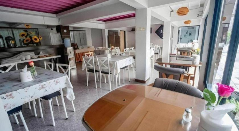 Food & Drinks 3, Huay Kaew Palace 1, Muang Chiang Mai