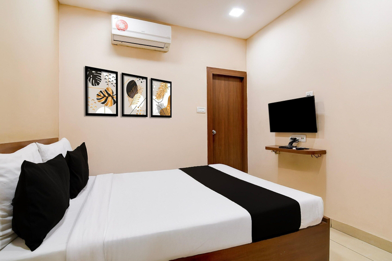 Room 2, Deluxe Goukul Recedancy, North 24 Parganas