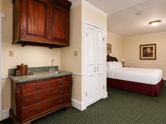 Bedroom 3, The Lafayette A grand Riverboat Era Hotel, Washington