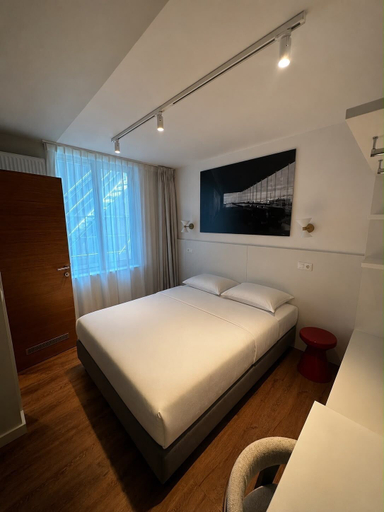 Room 1, ROXI ROOSEVELT, Antwerpen