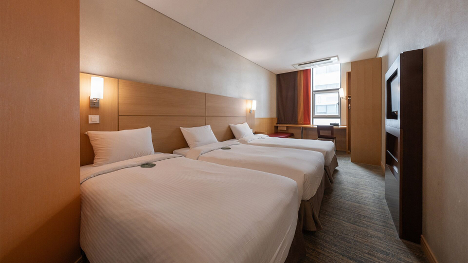 Bedroom 3, Central Seven Hotel by Kwon Busan Seomyeon, Busanjin