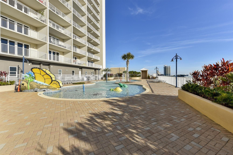 Interior 5, Laketown Wharf 1003, Bay
