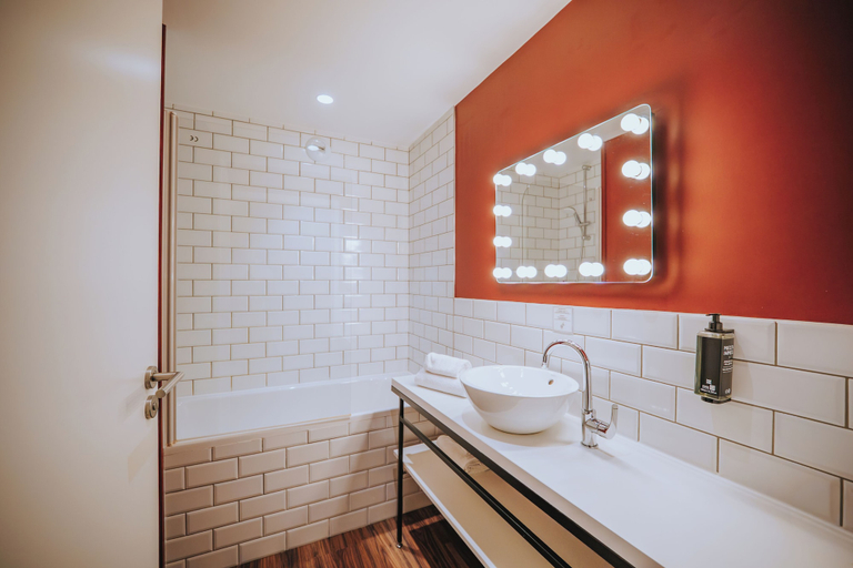 Bathroom 4, ibis Styles Lens Centre Gare, Pas-de-Calais
