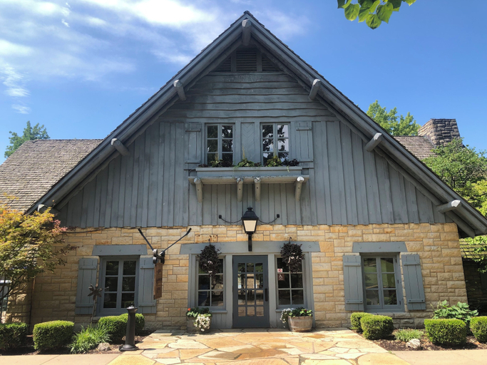 Exterior & Views 2, Pere Marquette Lodge & Conference Ctr., Jerseyville
