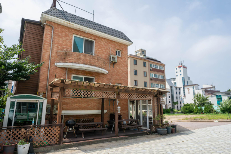 Exterior & Views 5, Boryeong Roma Pension, Boryeong