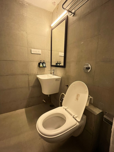 Bathroom 2, Hotel Elite Stay By The Rahul, Nagpur