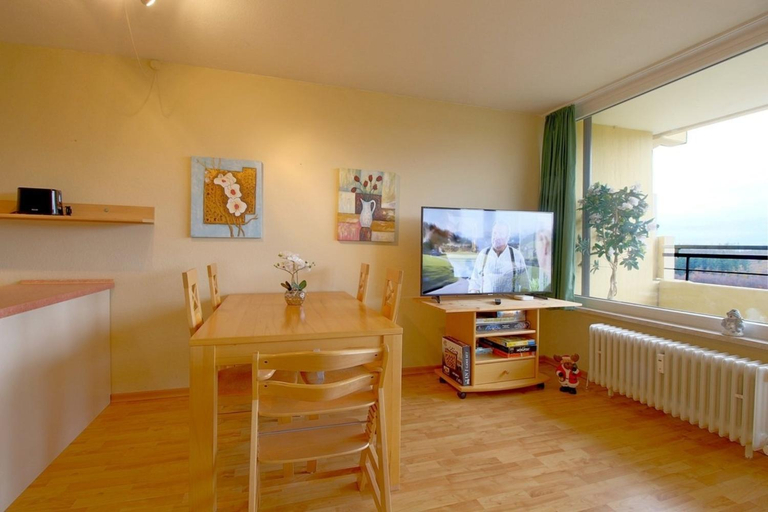 Others 4, Apartment 470, Goslar
