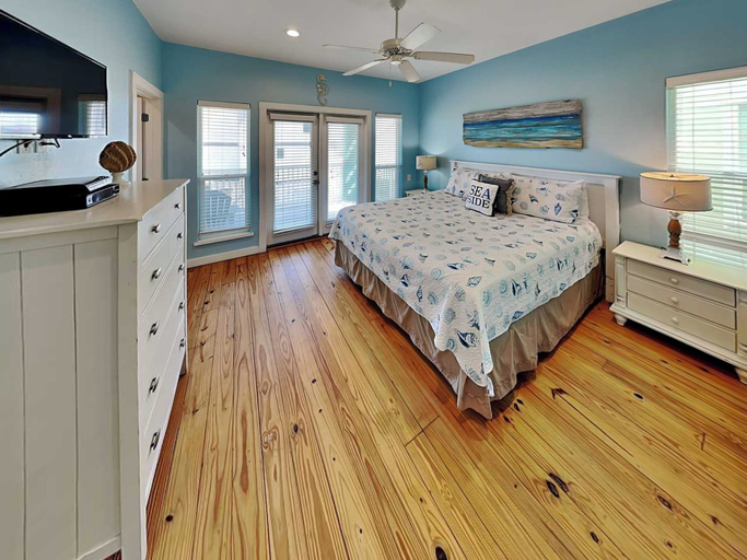 Bedroom 3, The Fire Escape by Silver Sands Vacation Rentals, Nueces
