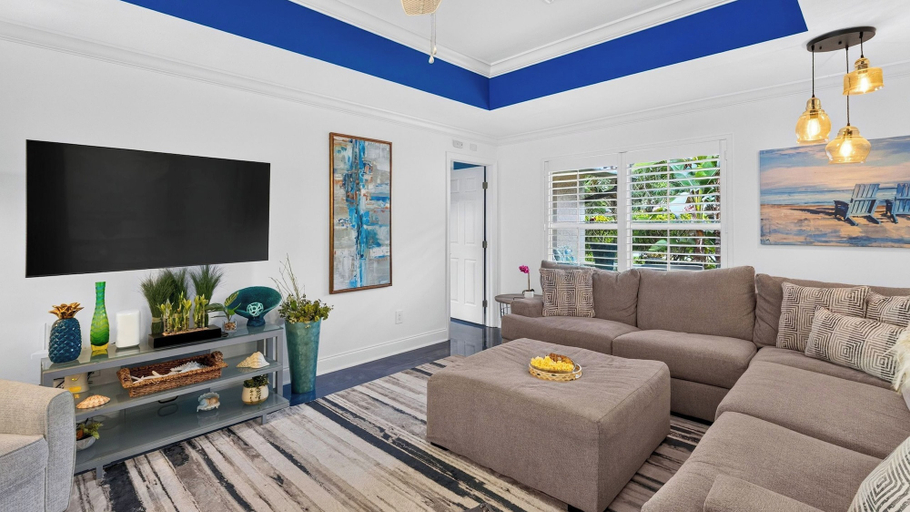Interior 2, Blue Sunset by Avantstay Pool + Spa + Fire Table Near Beaches + Naples, Lee