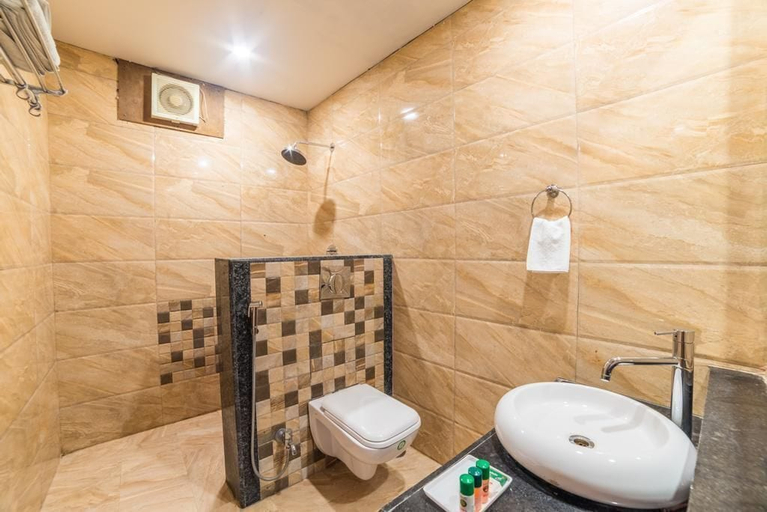 Bathroom, Hotel JS Jodhpur, Jodhpur
