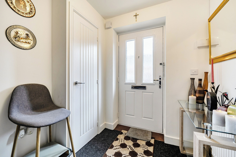 Others 3, Apartment Sleeps 10 - Contractors Long Stays WiFi, Walsall