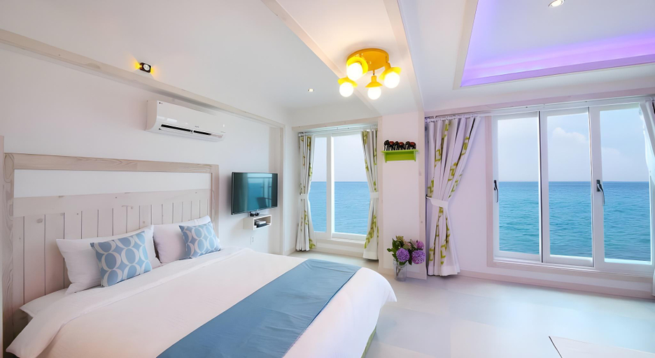 Bedroom, Gangneung belaruna pension, Gangneung