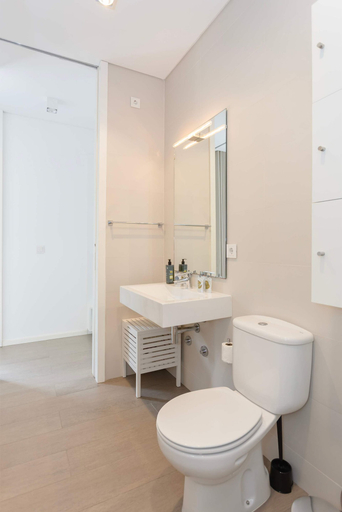 Room 4, Liiiving in Gaia - Sunny Pool House, Vila Nova de Gaia
