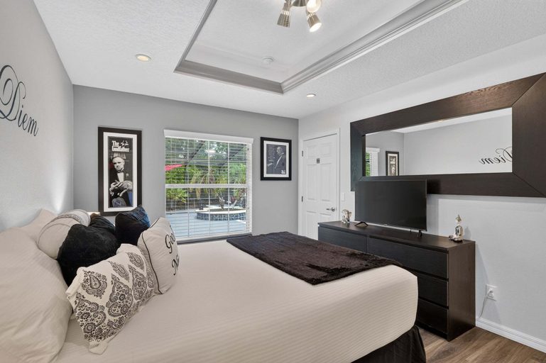 Bedroom 2, Stunning Executive Ruyper 4 Bedroom Home by RedAwning, Citrus
