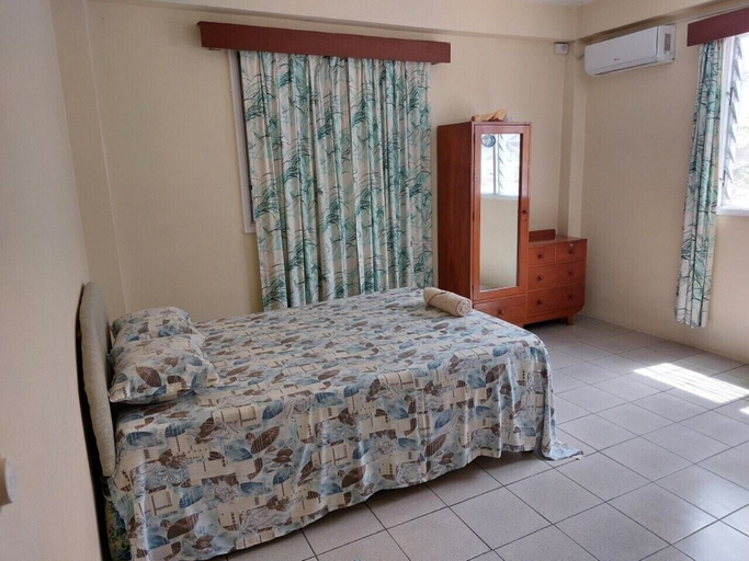 Room 2, Newtown Beach Bed and Bath, Ba