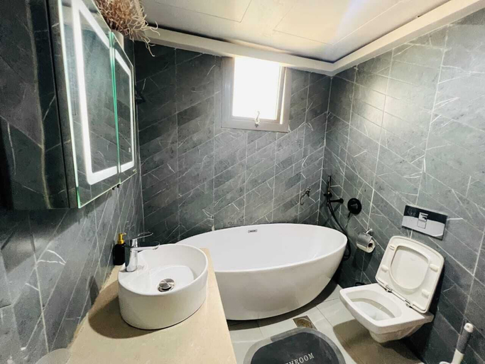 Bathroom, Eko Atlantic Apartment, Eti-Osa