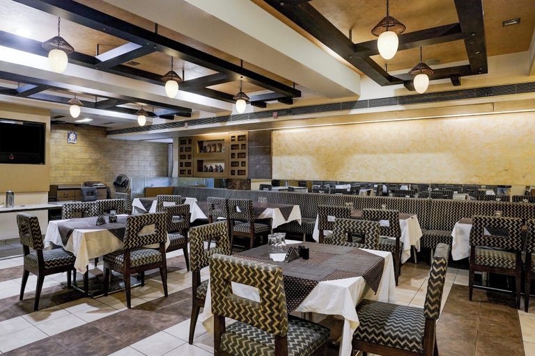 Dining 3, Limda Chowk Formerly Hotel Harmony, Rajkot