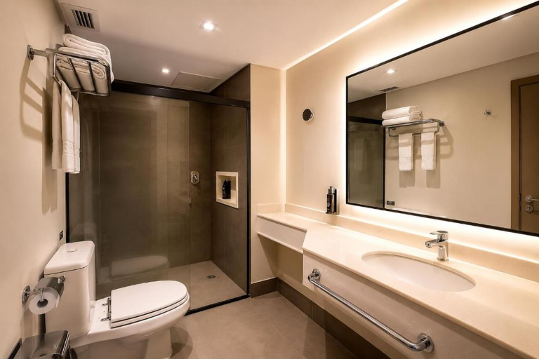 Bathroom, Intercity Paulista, São Paulo