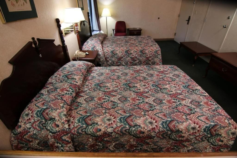 Room 3, Executive Inn Kershaw, Lancaster